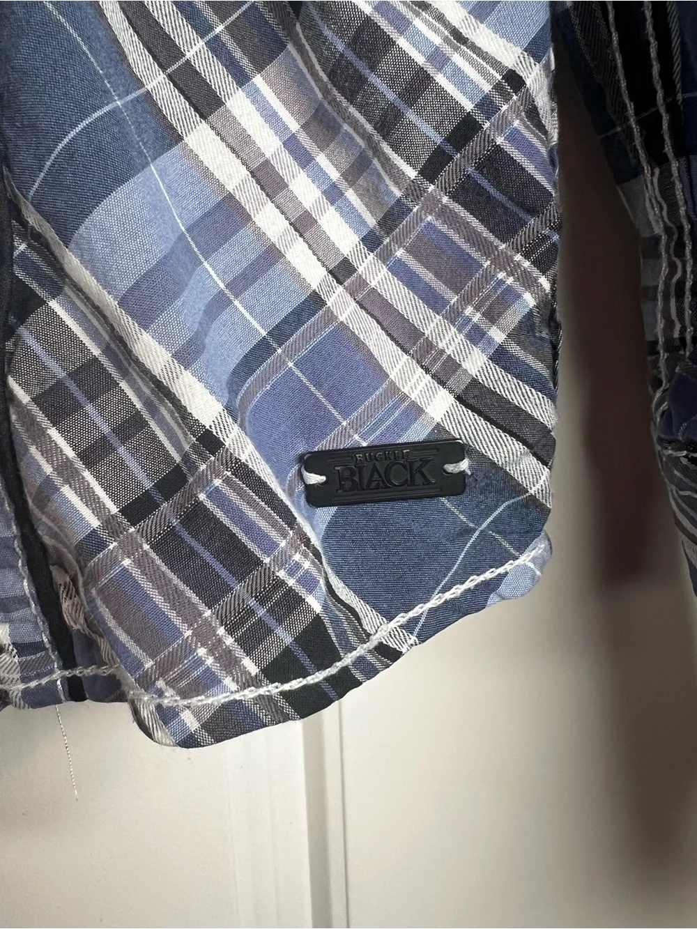 Men’s Buckle Black Blue Plaid Button-Down Shirt Large